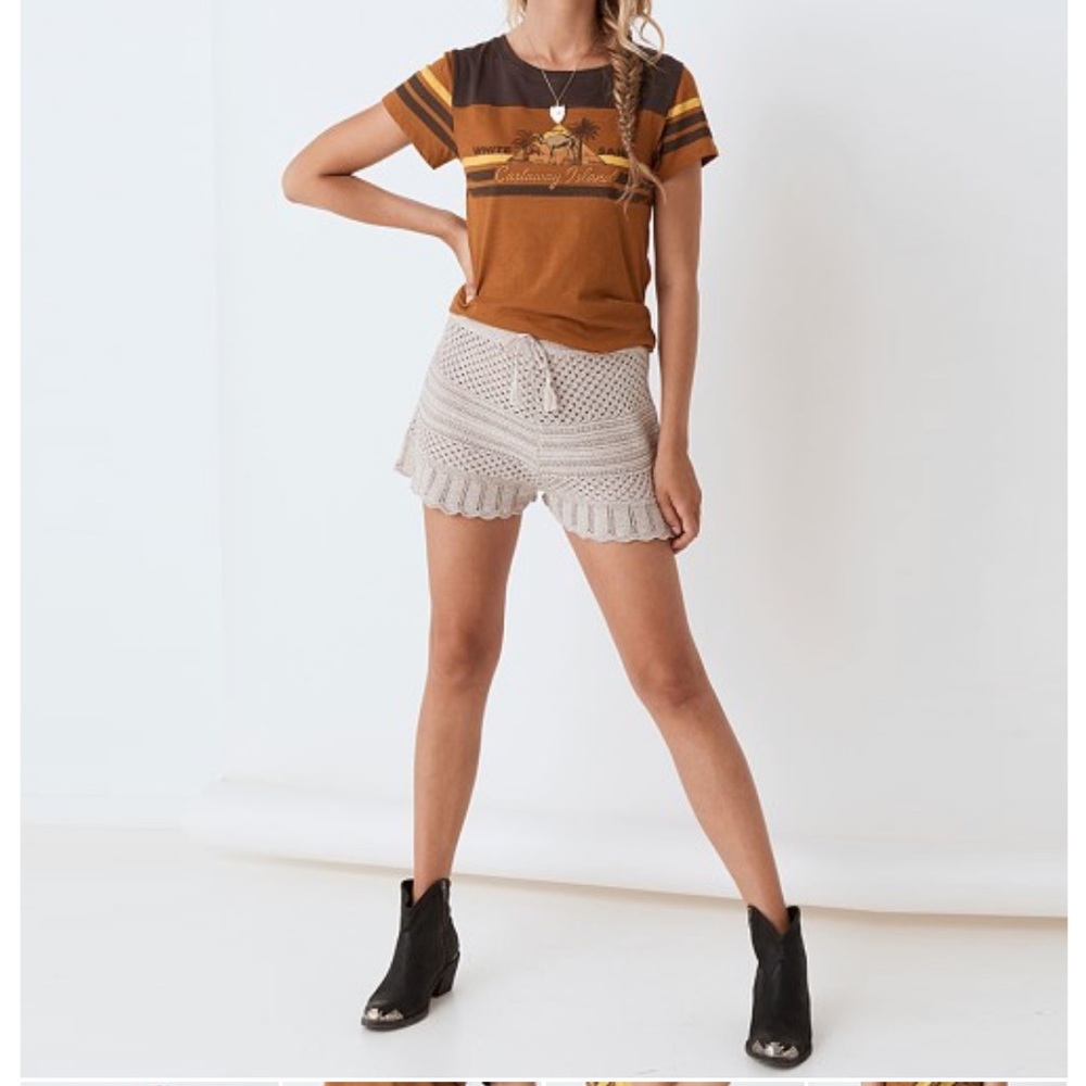 Spell Knit Shorts in Light Gray - Picture 3 of 7
